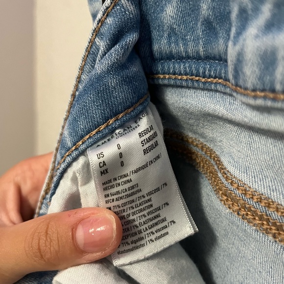 American Eagle Women’s Jeans 0 - Picture 3 of 4